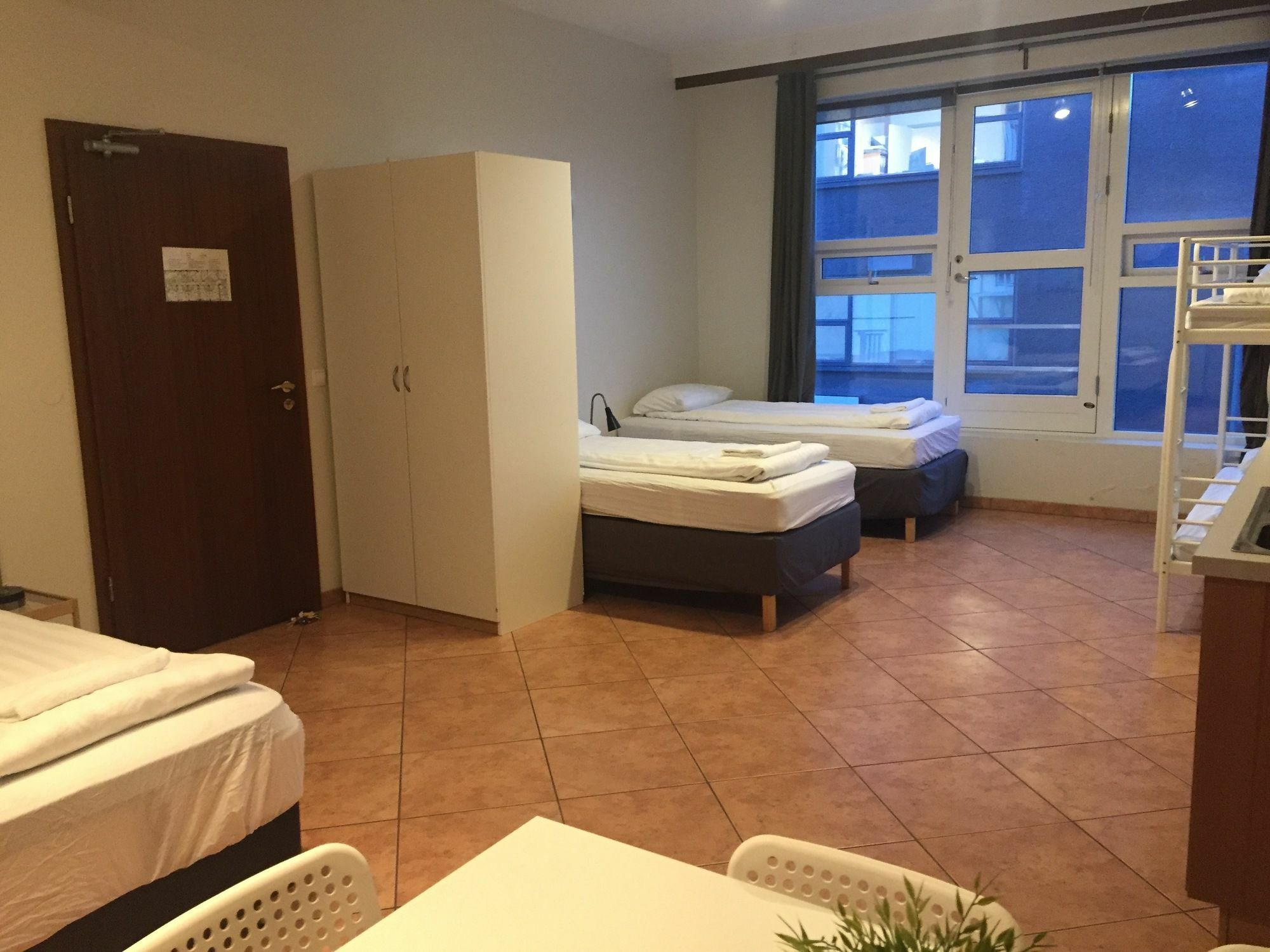 Atlantic Apartments And Rooms Рейкьявик Экстерьер фото